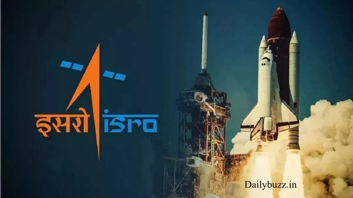 गगनयान मिशन 2025 में भारत का मानव यान अंतरिक्ष की ओर जाता हुआ